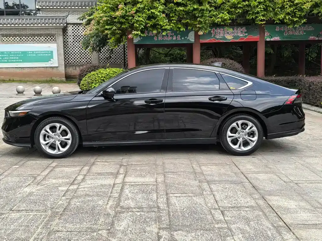 Honda Accord 2023 из CN, фото 6