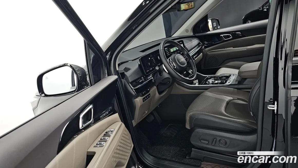 Kia Carnival — фото 10