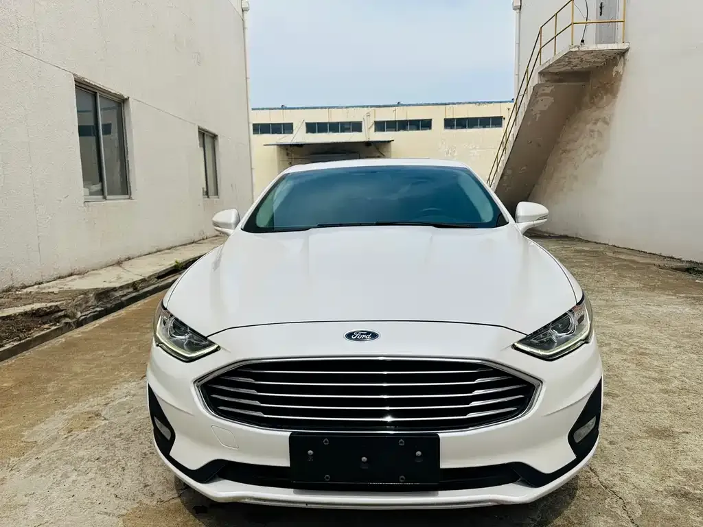 Ford Mondeo 2022 из CN, фото 2