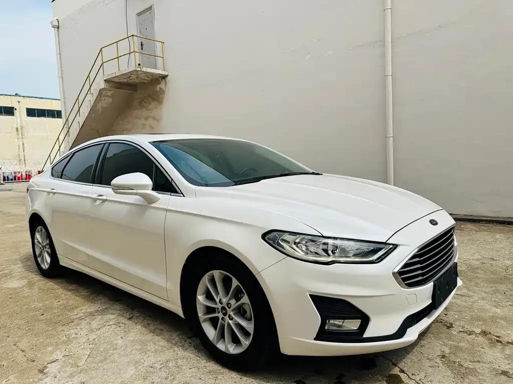 Ford Mondeo 2022 из CN, фото 3