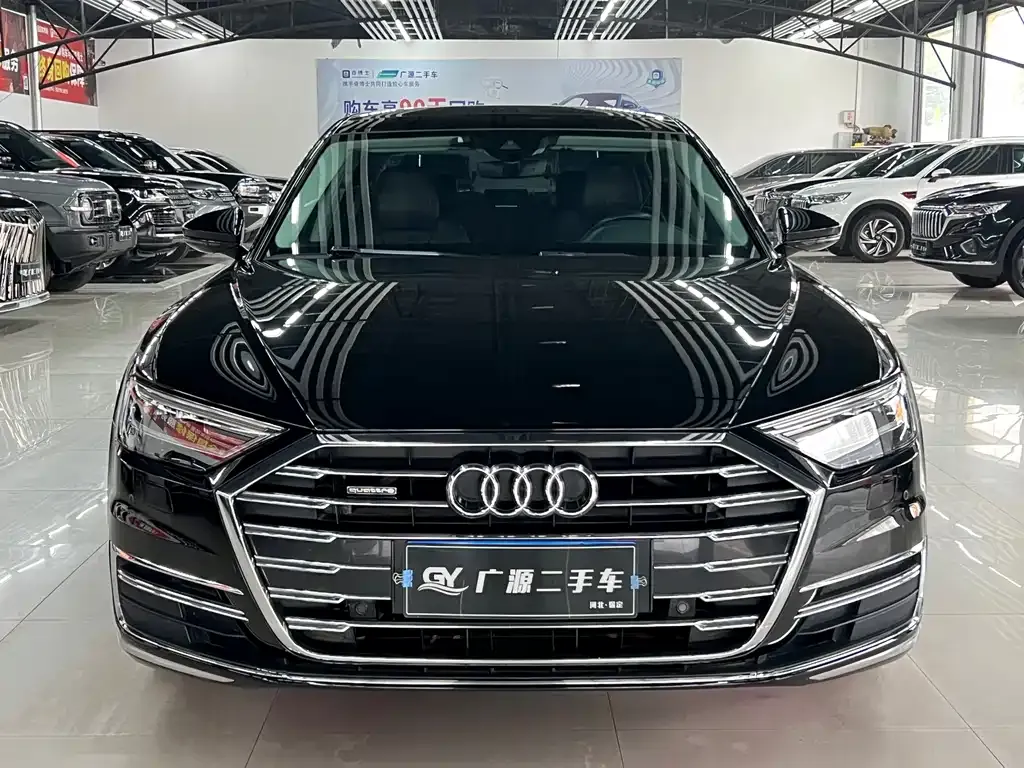 Audi A8 — фото 2
