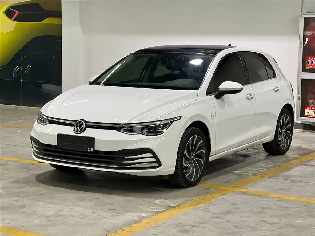Volkswagen Golf 2022 из CN, фото 1