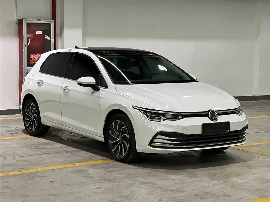 Volkswagen Golf 2022 из CN, фото 3