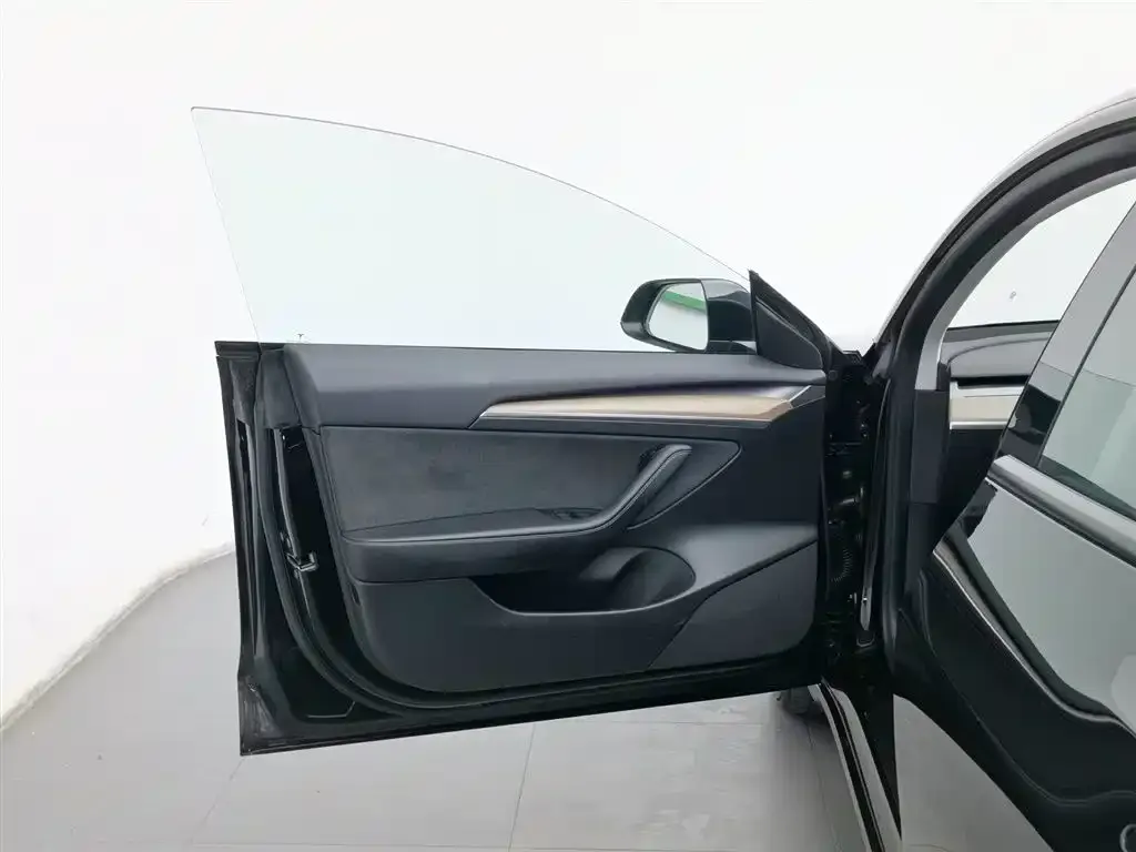 Tesla Model 3 2023 из CN, фото 8