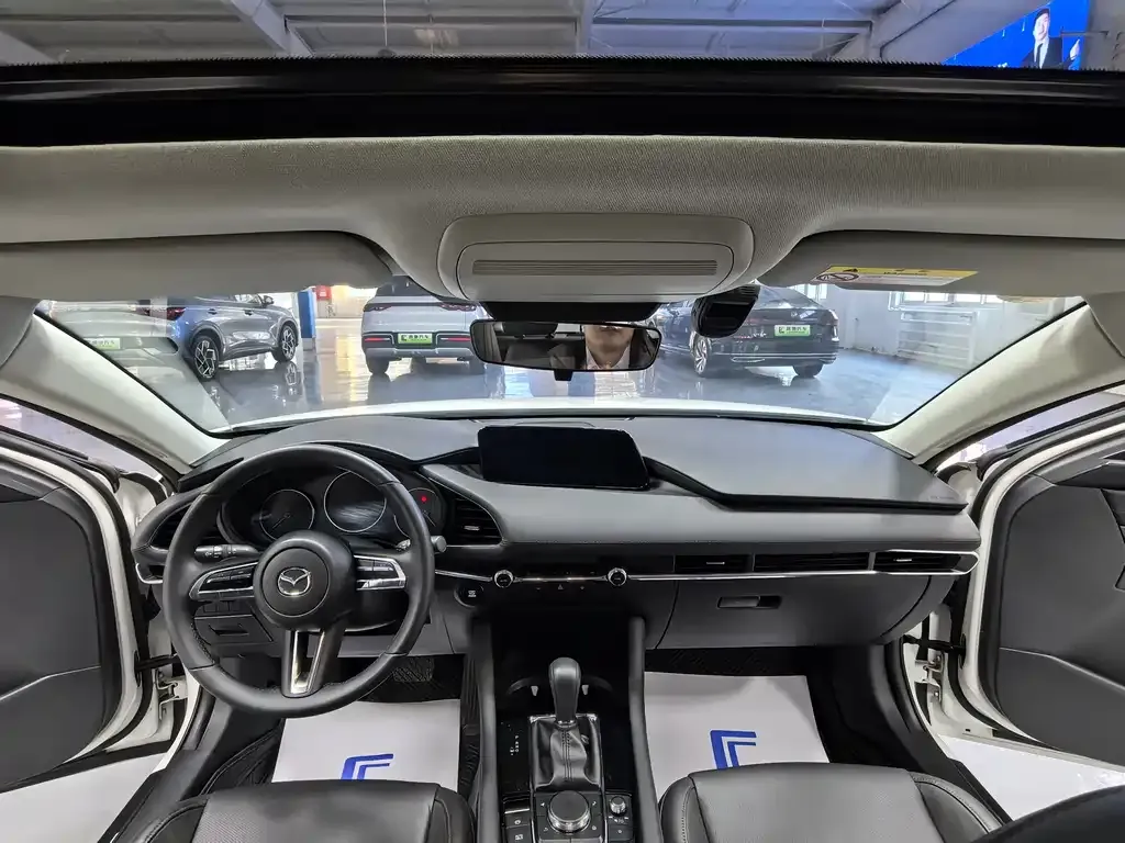 Mazda 3 Axela 2024 из CN, фото 10