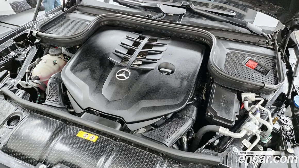 Mercedes-Benz GLS-Class — фото 6