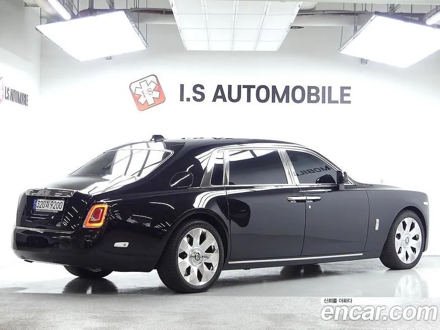 Rolls-Royce Phantom 2023 из KR, фото 2