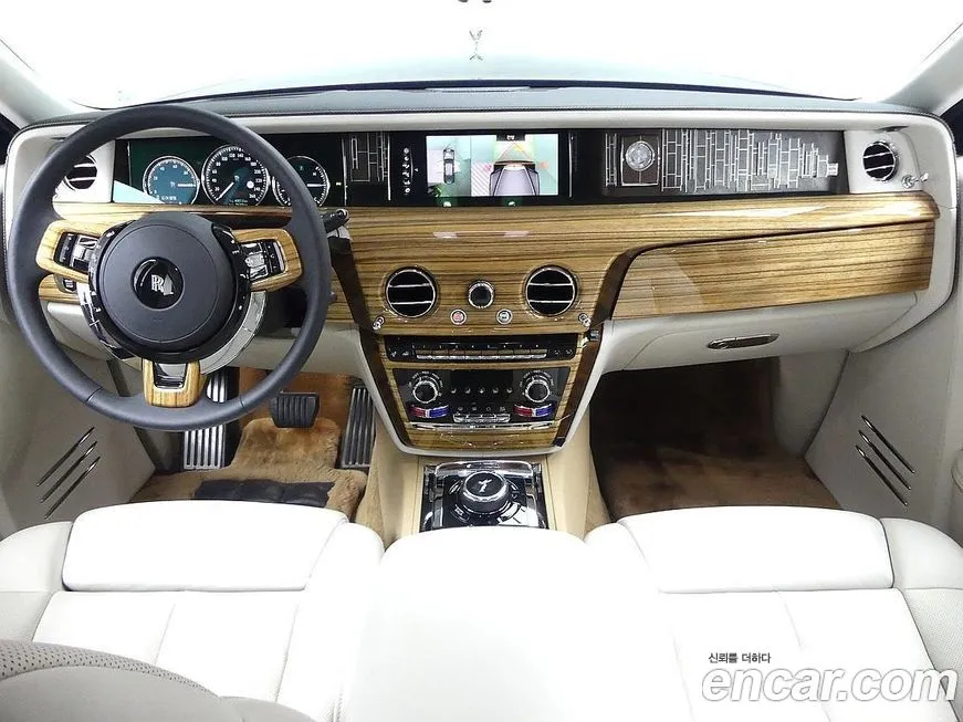 Rolls-Royce Phantom 2023 из KR, фото 7