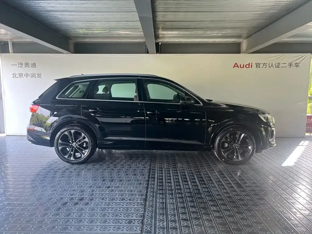 Audi Q7 — фото 3