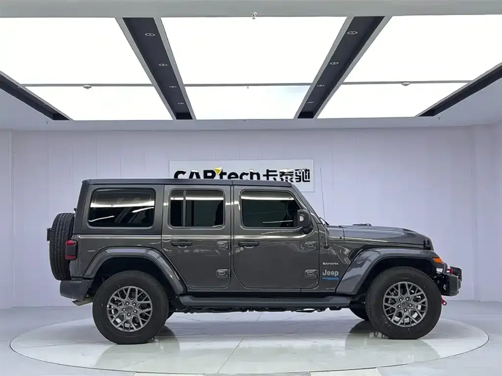 Jeep Wrangler PHEV 2022 из CN, фото 6