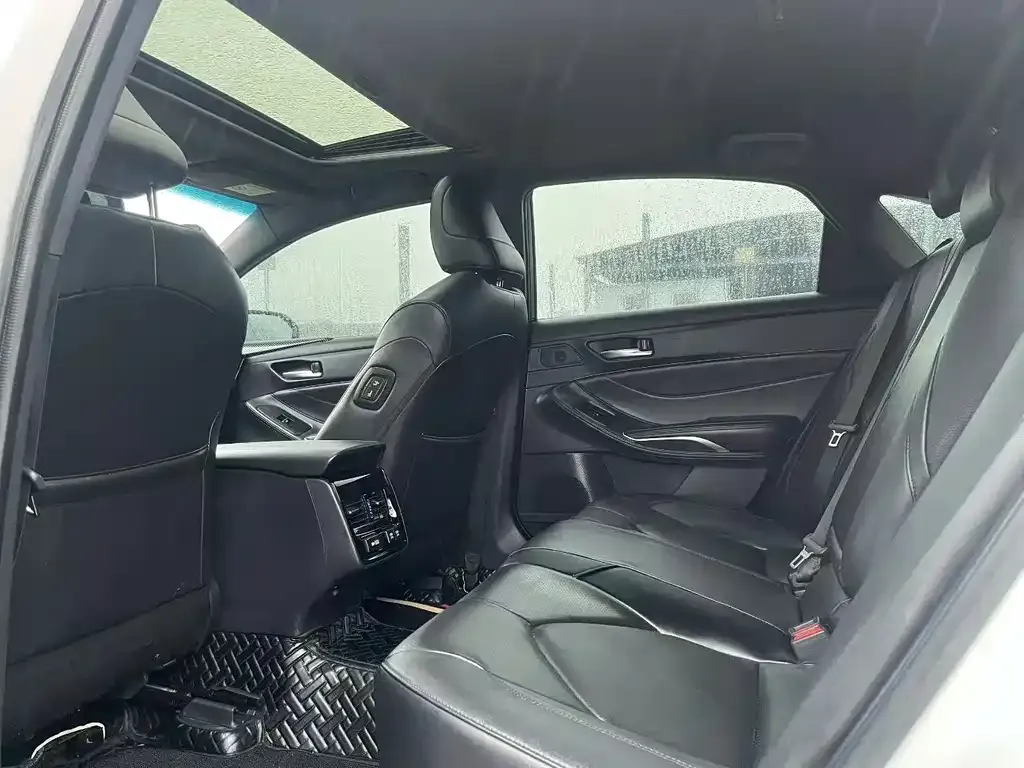 Toyota Avalon 2022 из CN, фото 6