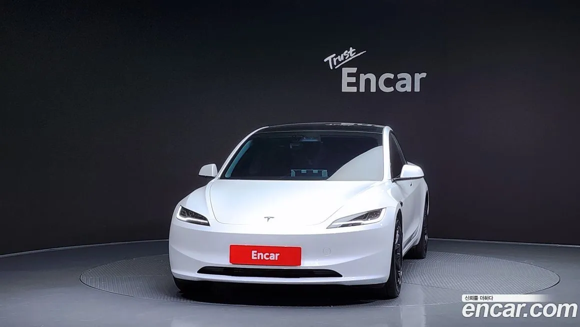 Tesla Model 3 2024 из KR, фото 3