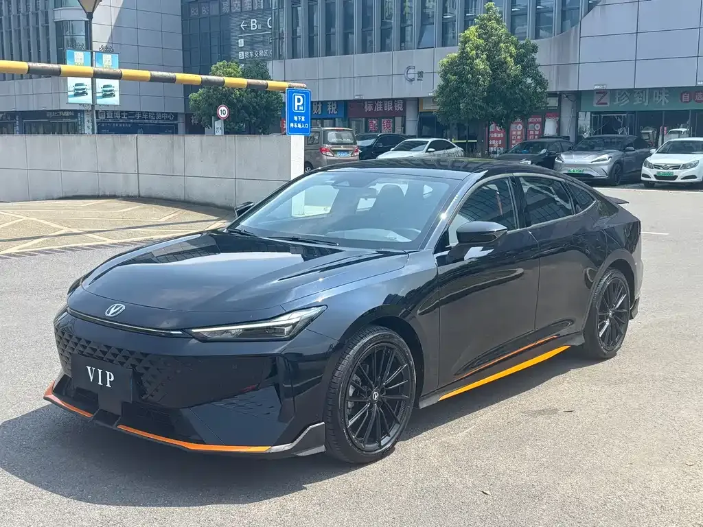 Changan UNI-V 2025 из CN, фото 1
