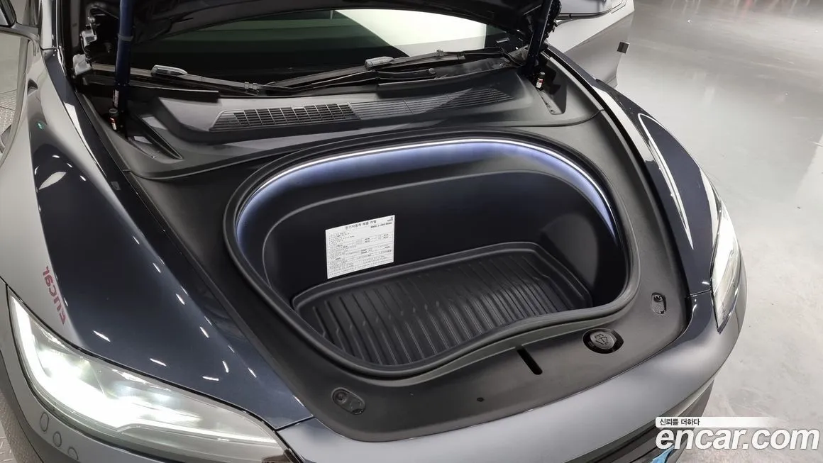 Tesla Model 3 — фото 6
