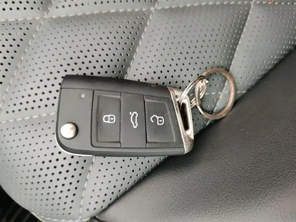 Volkswagen Sagitar 2022 из CN, фото 9