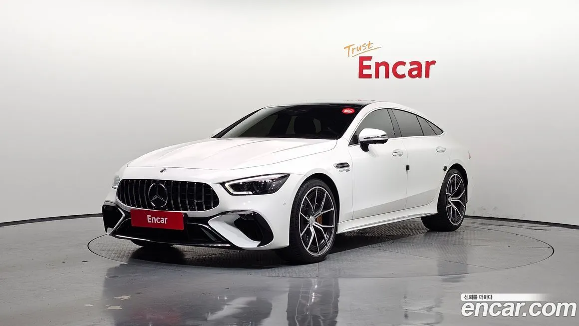 Mercedes-Benz AMG GT — фото 1