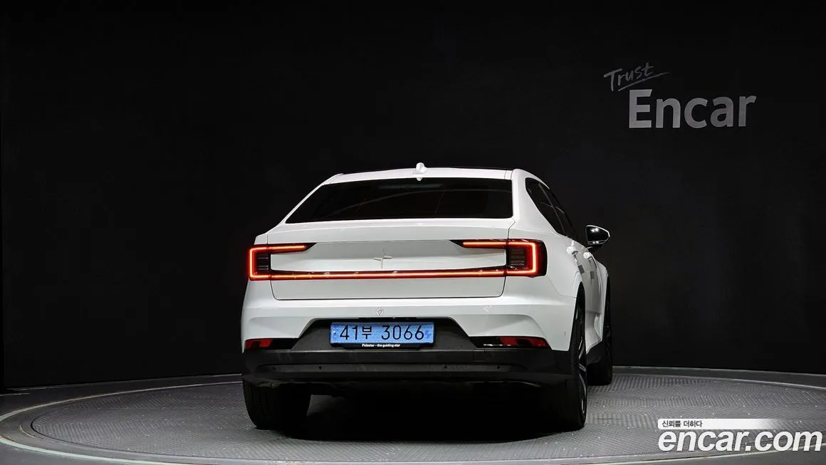 Polestar Polestar 2 — фото 4