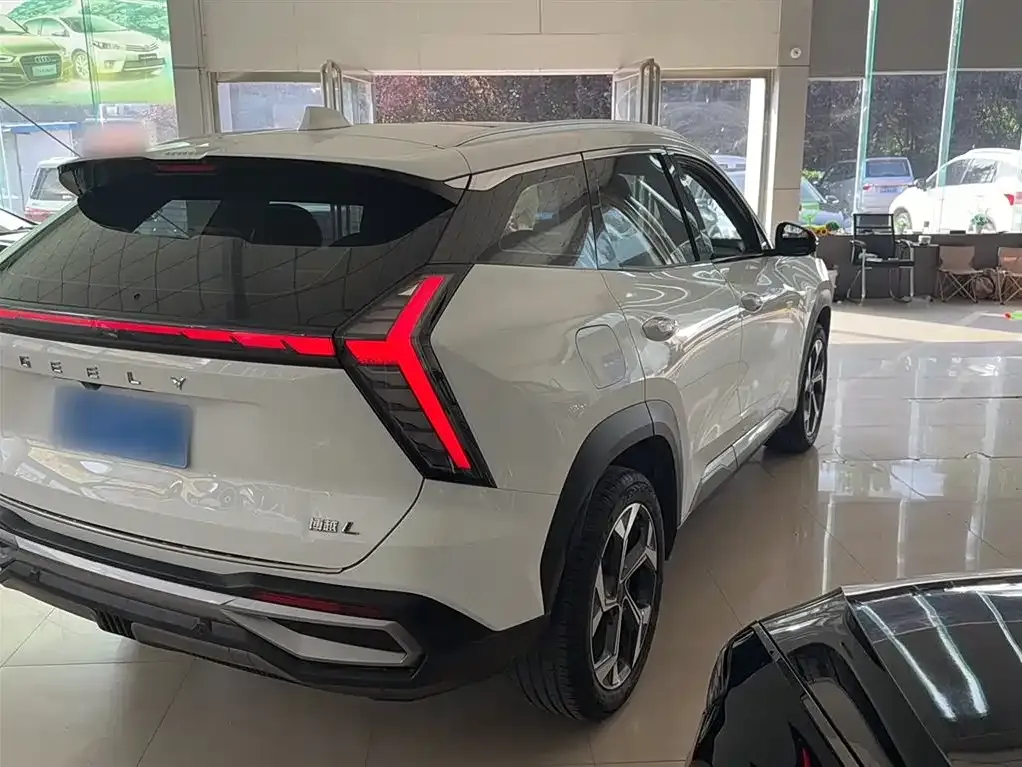 Geely Boyue L 2023 из CN, фото 5