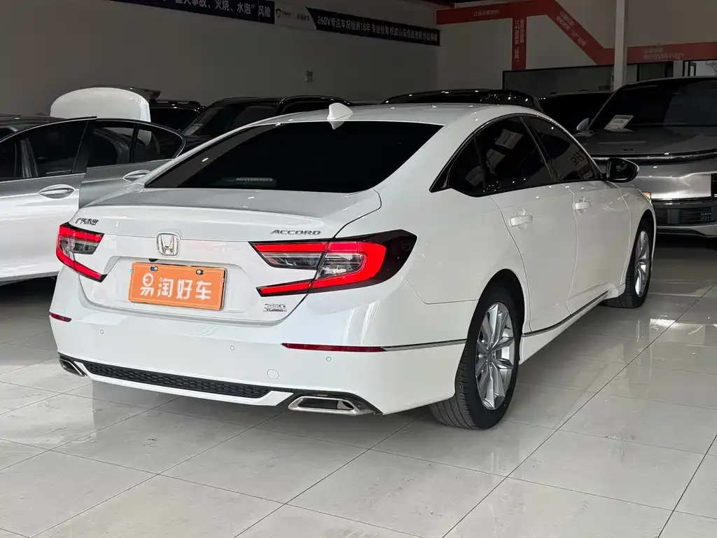 Honda Accord — фото 6