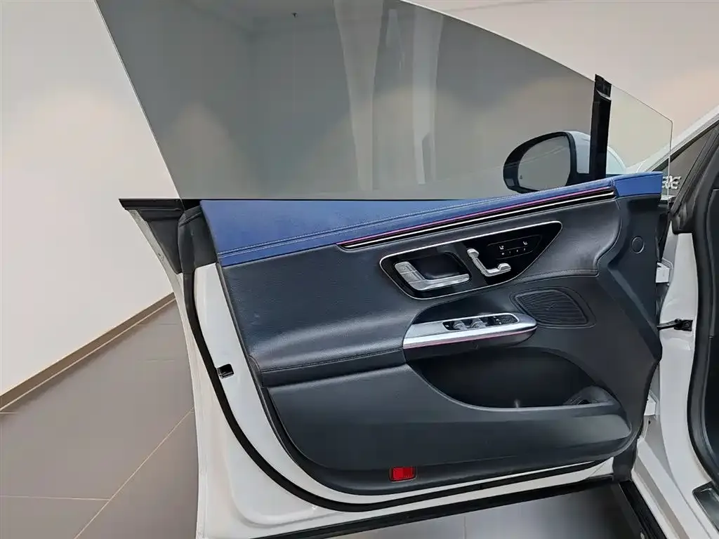 Mercedes-Benz EQE 2023 из CN, фото 7