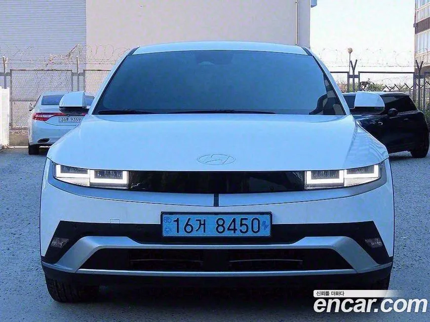 Hyundai Ioniq5 — фото 1
