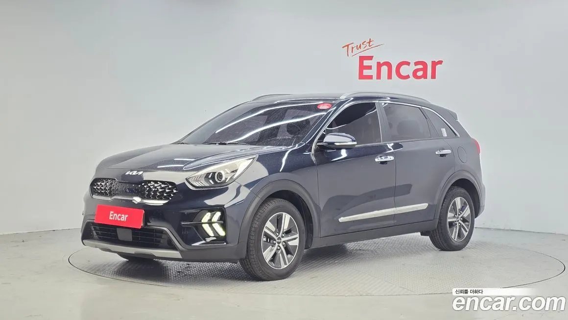 Kia Niro — фото 1