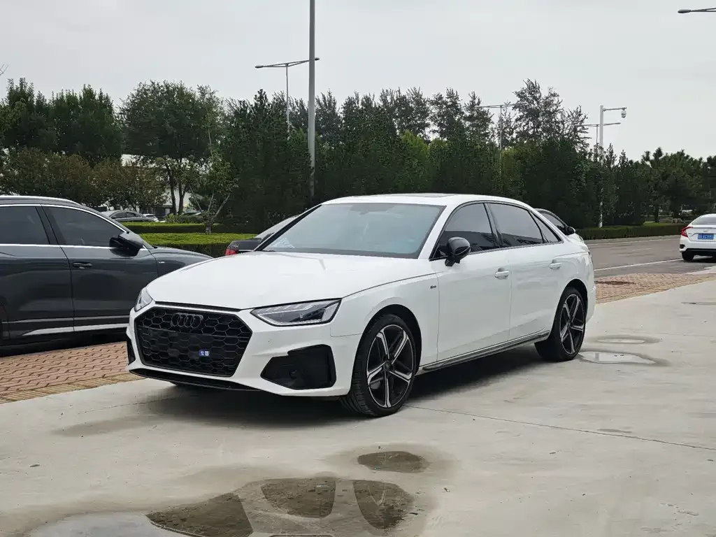 Audi A4L 2024 из CN, фото 1