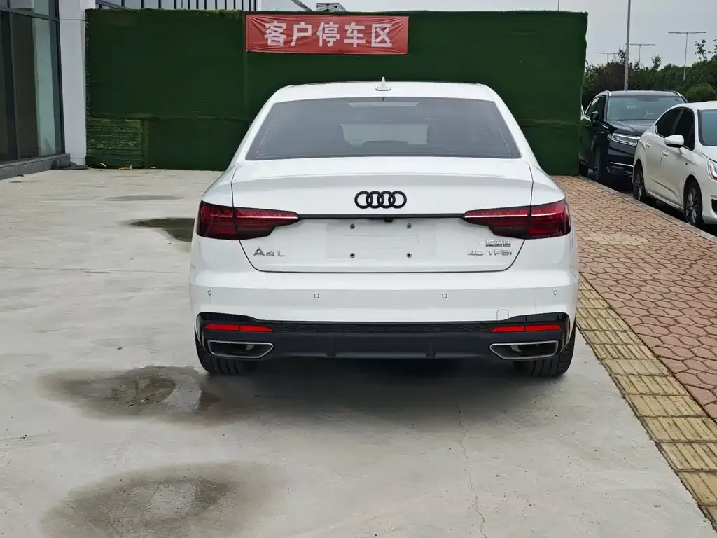 Audi A4L 2024 из CN, фото 5