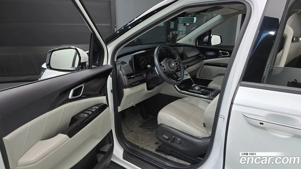 Kia Carnival — фото 10
