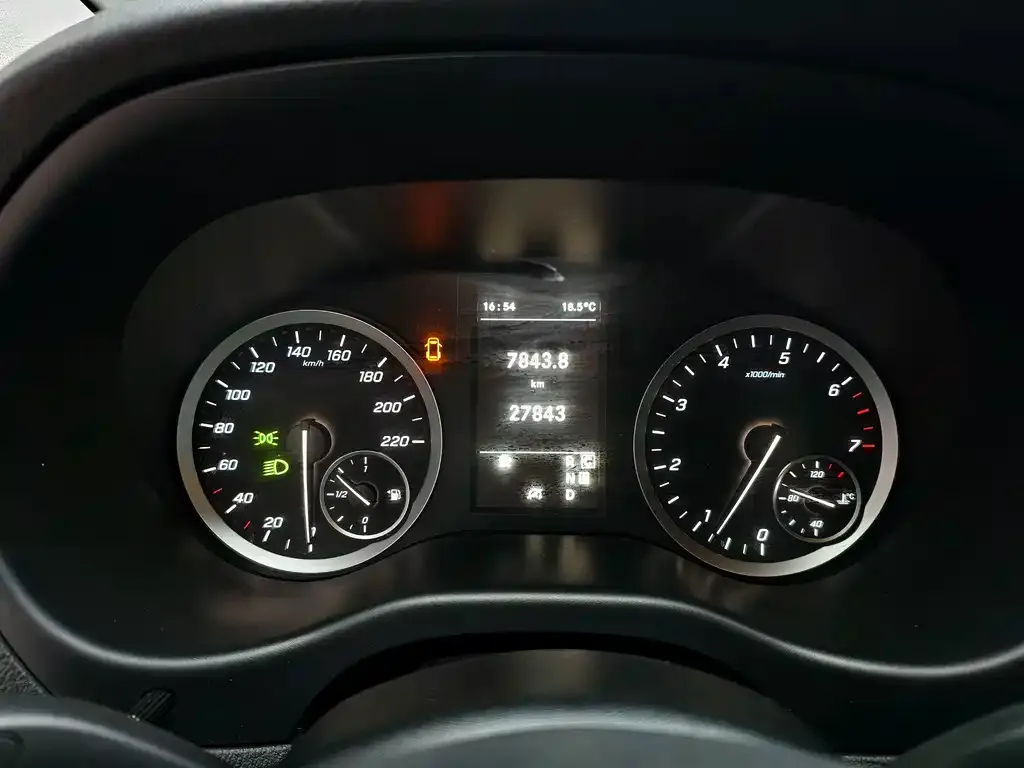 Mercedes-Benz Vito 2021 из CN, фото 8