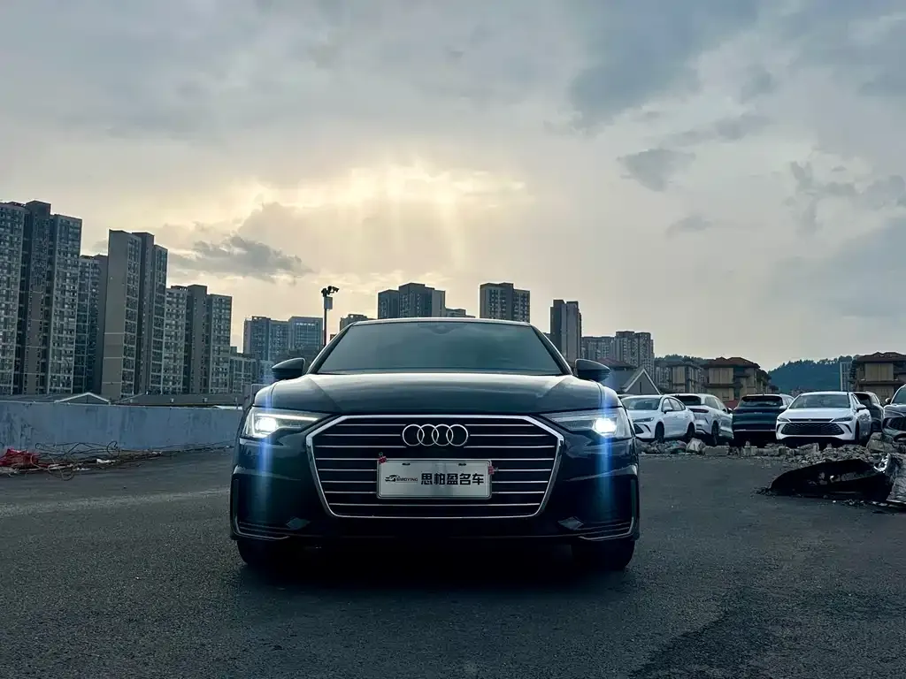 Audi A6L 2021 из CN, фото 2