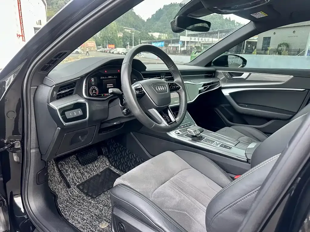 Audi A6L 2021 из CN, фото 4
