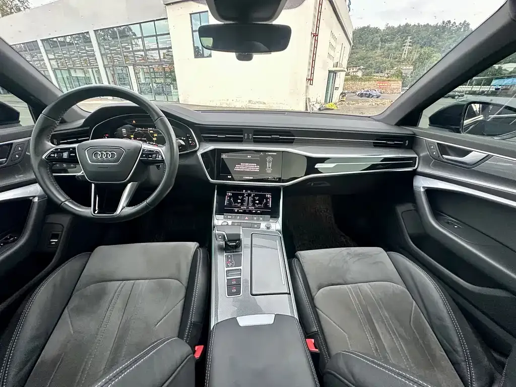 Audi A6L 2021 из CN, фото 8