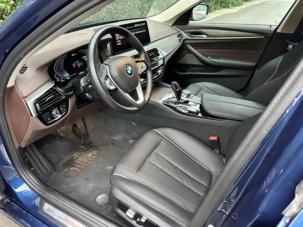 BMW 5 Series New Energy — фото 6