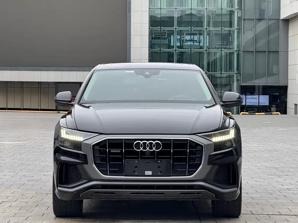 Audi Q8 — фото 2