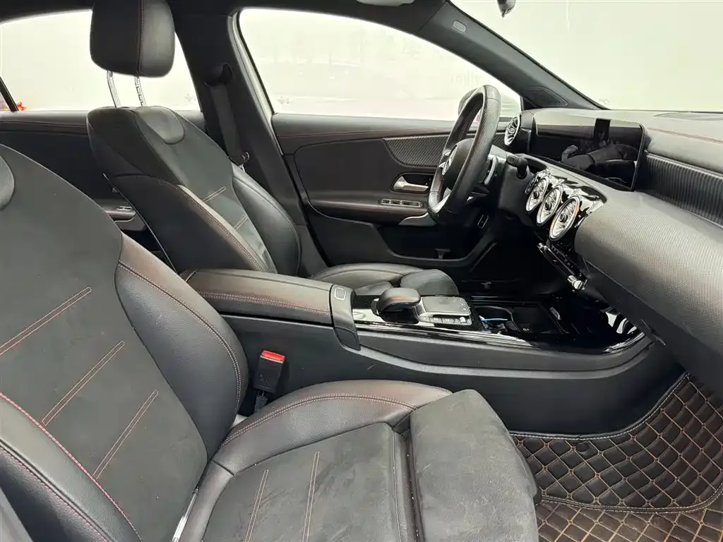 Mercedes-Benz A-Class 2023 из CN, фото 9