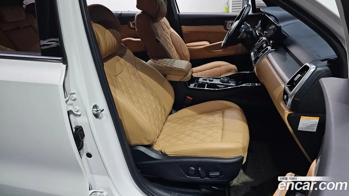 Kia Sorento — фото 10