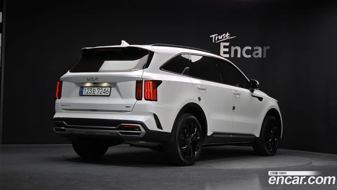 Kia Sorento 2023 из KR, фото 2
