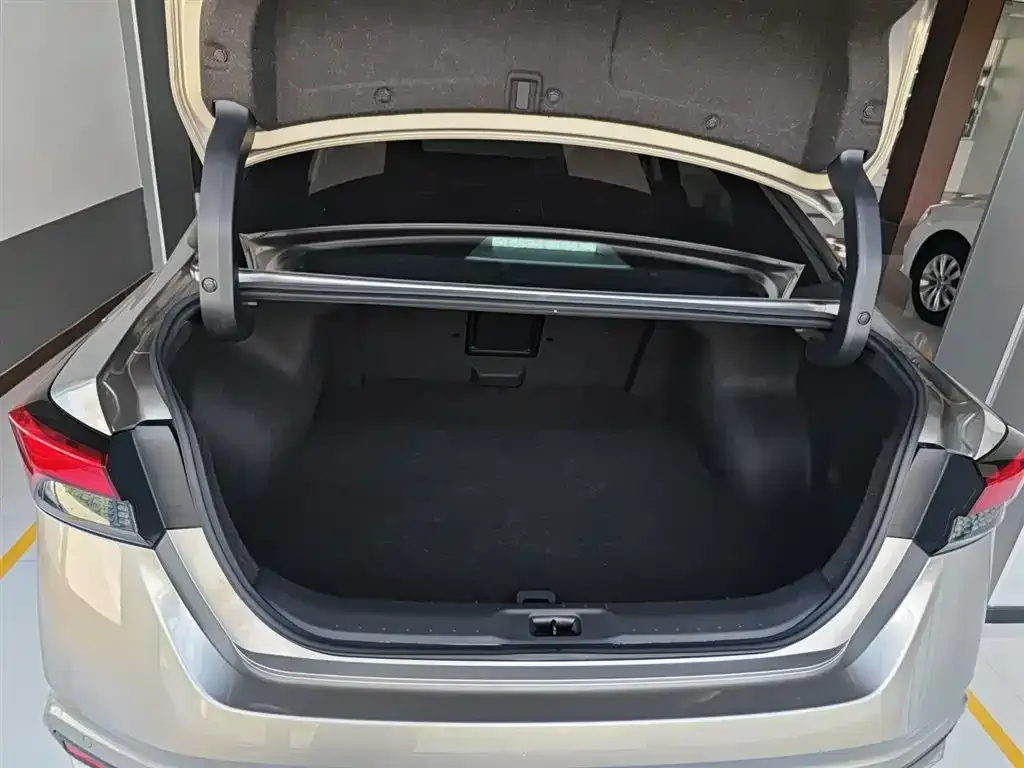 Nissan Teana 2023 из CN, фото 10