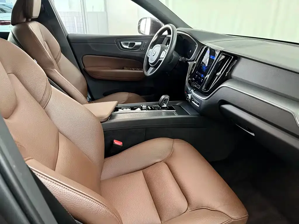 [object Object] XC60 2023 из CN, фото 7