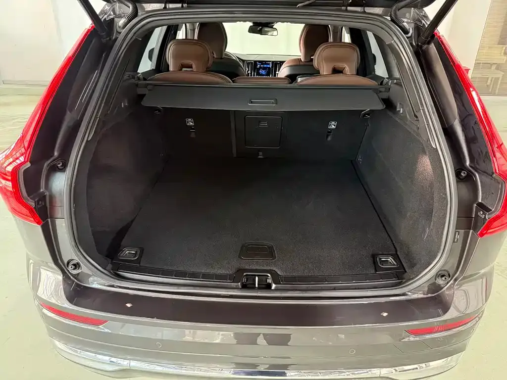 [object Object] XC60 2023 из CN, фото 9