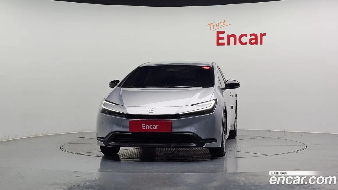Toyota Prius 2024 из KR, фото 3