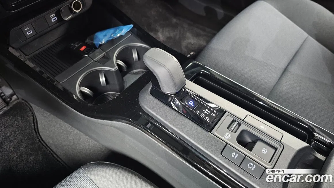 Toyota Prius 2024 из KR, фото 9