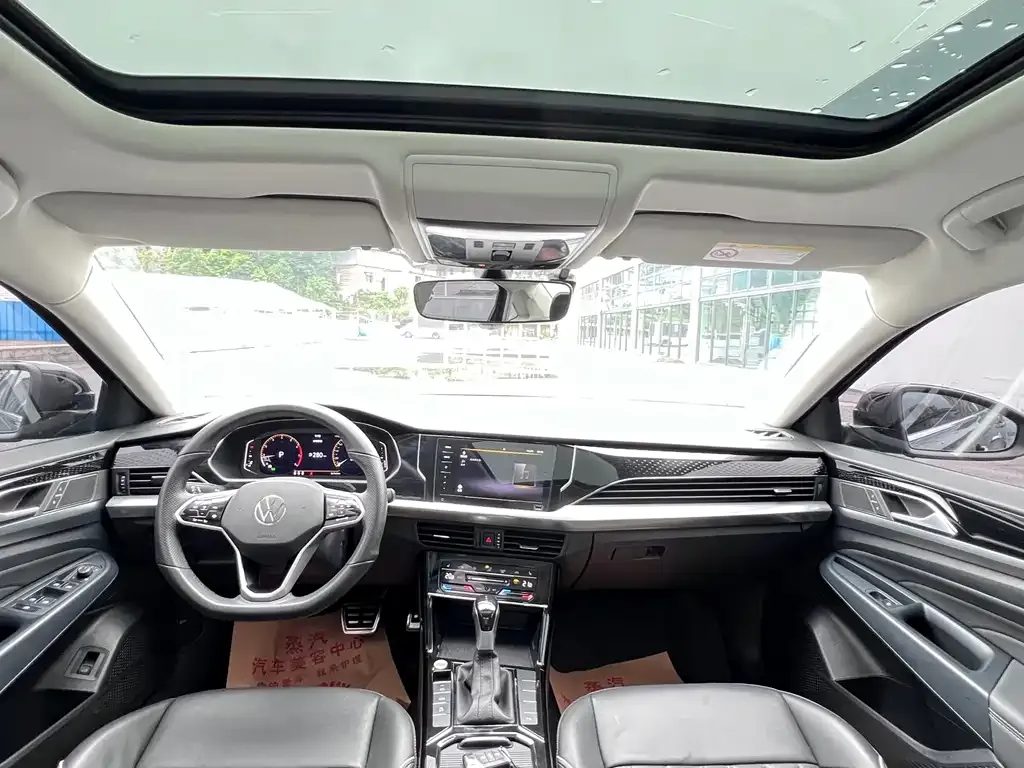 Volkswagen Passat 2023 из CN, фото 6