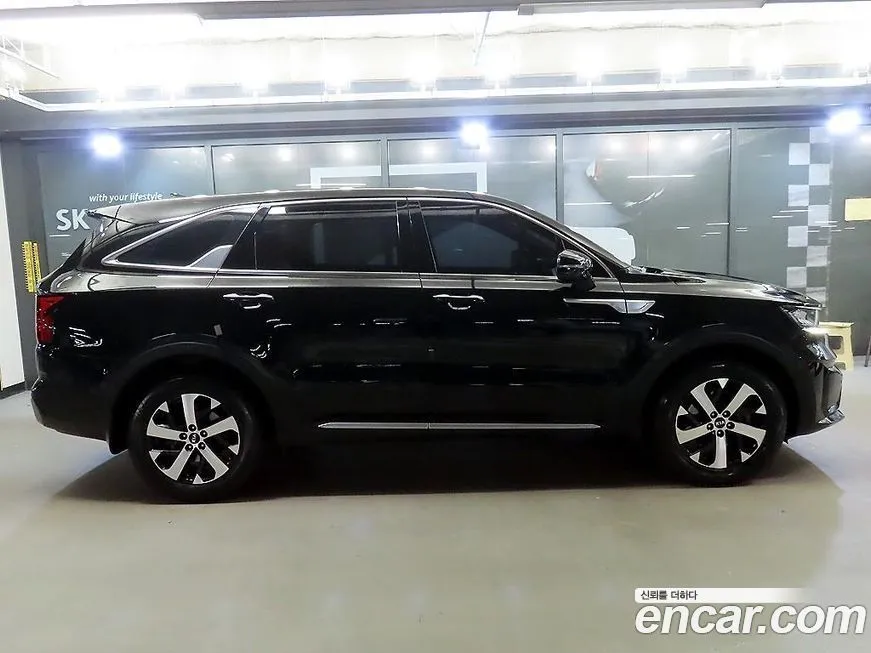 Kia Sorento — фото 3