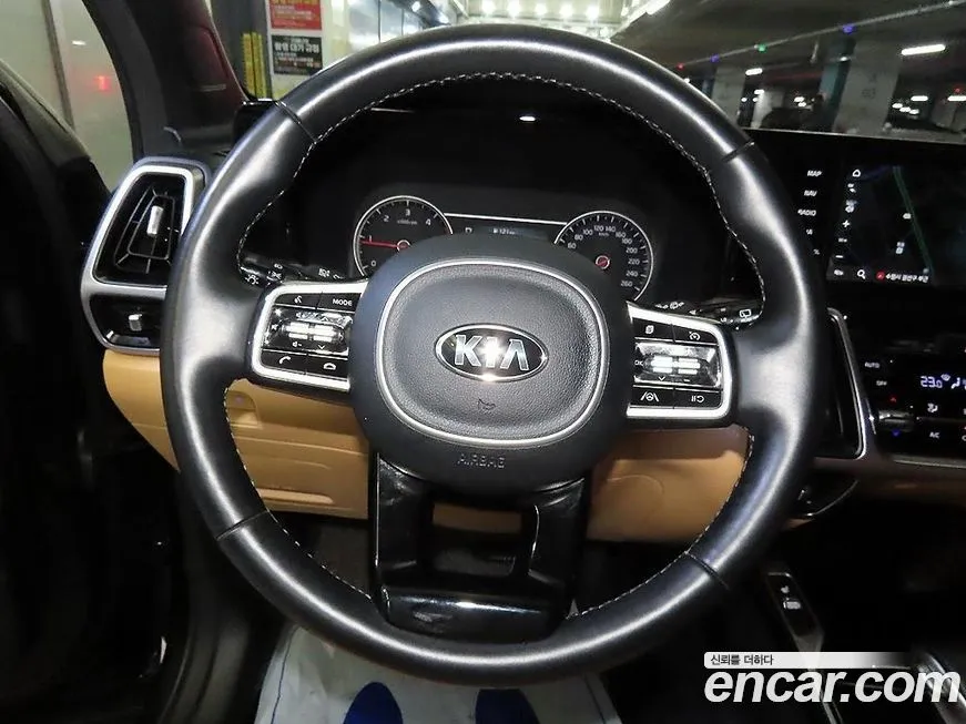Kia Sorento — фото 8