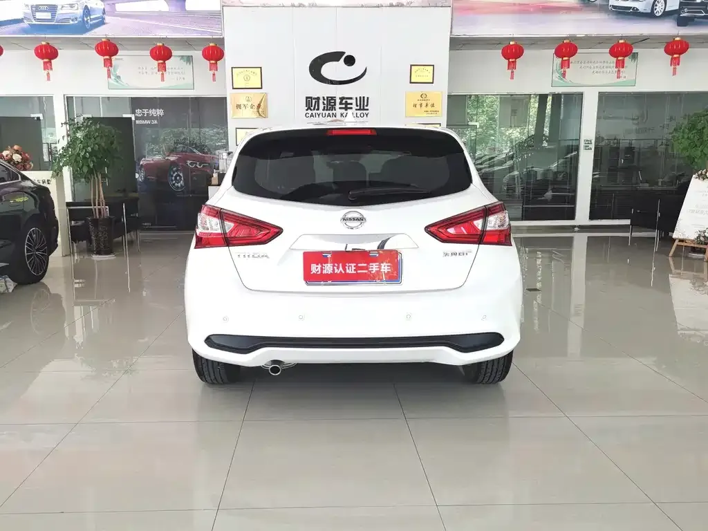 Nissan Tiida 2022 из CN, фото 5
