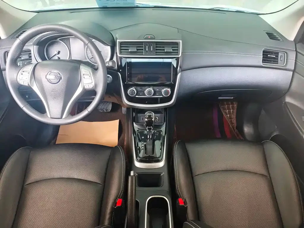 Nissan Tiida 2022 из CN, фото 8