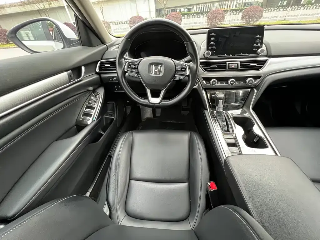 Honda Accord 2021 из CN, фото 10