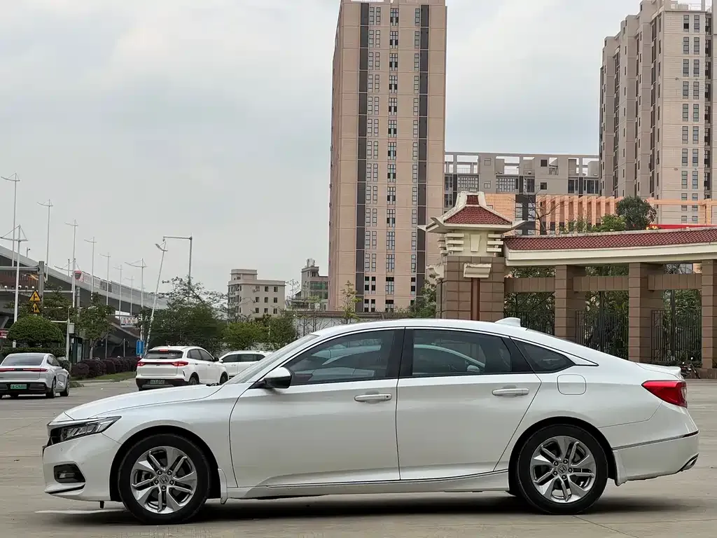 Honda Accord 2021 из CN, фото 4